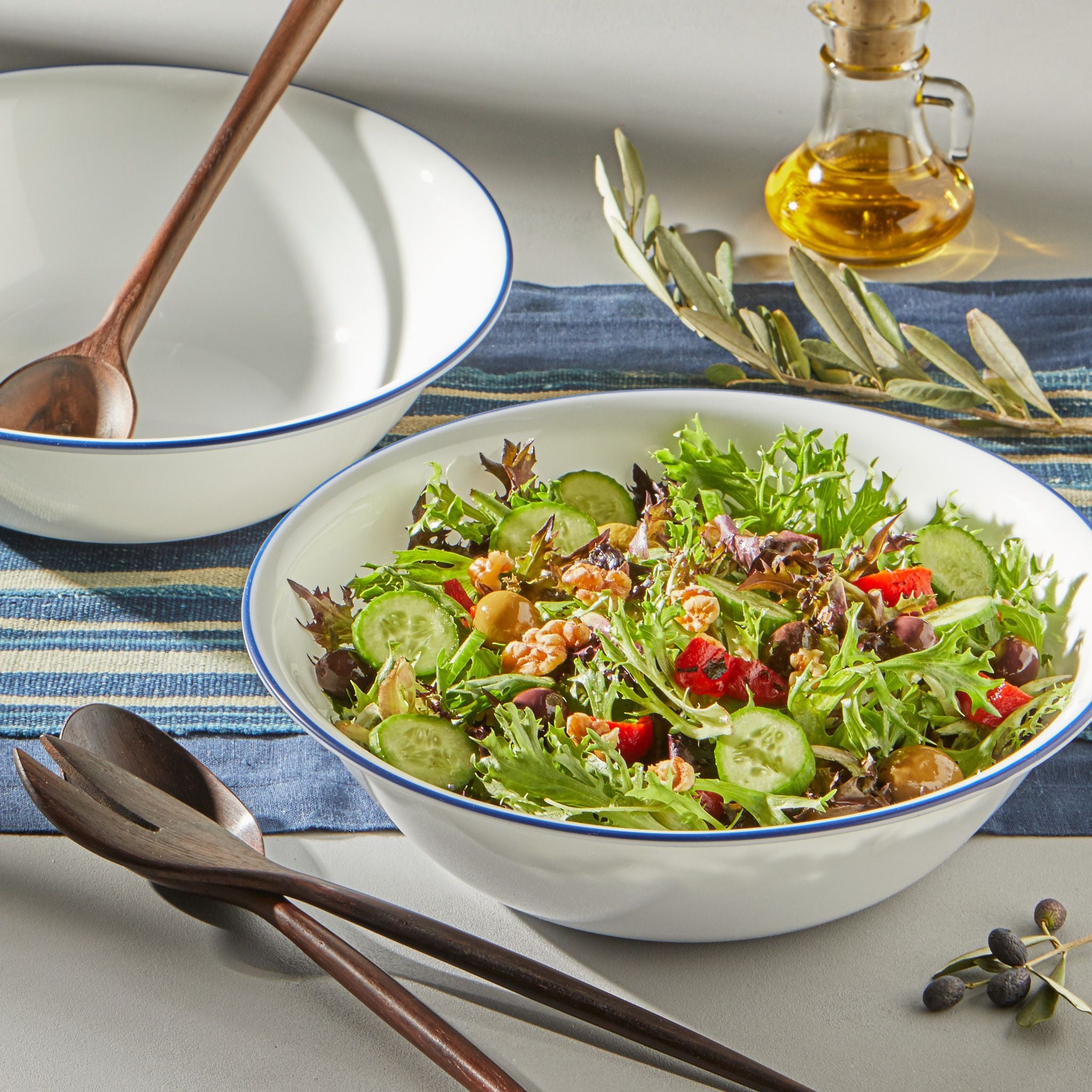 Corelle庐 Brilliant Blue Banded 2-quart Serving Bowls. 2-pack - Image 2