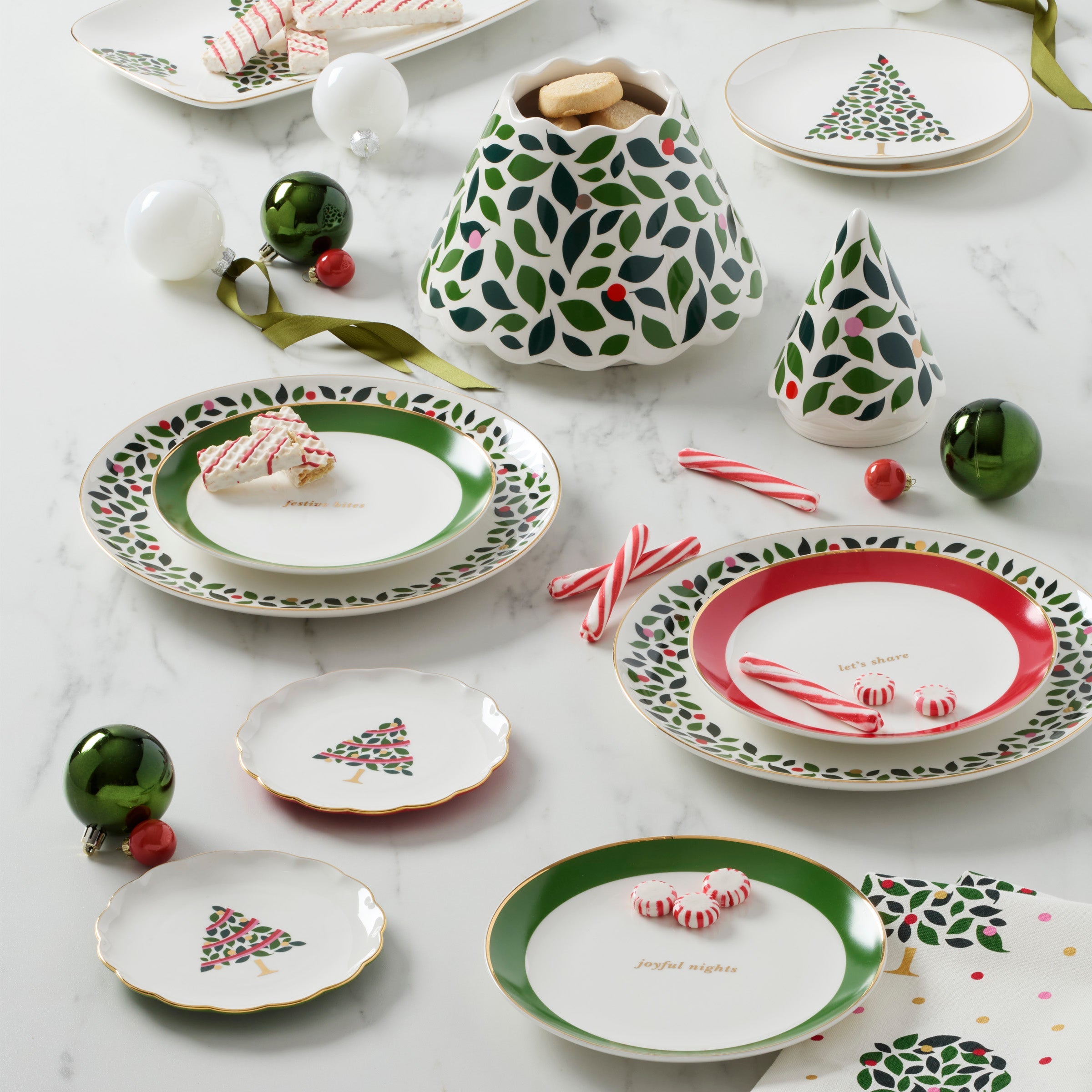 Evergreen Rim Accent Plates. Set of 4 - Image 2