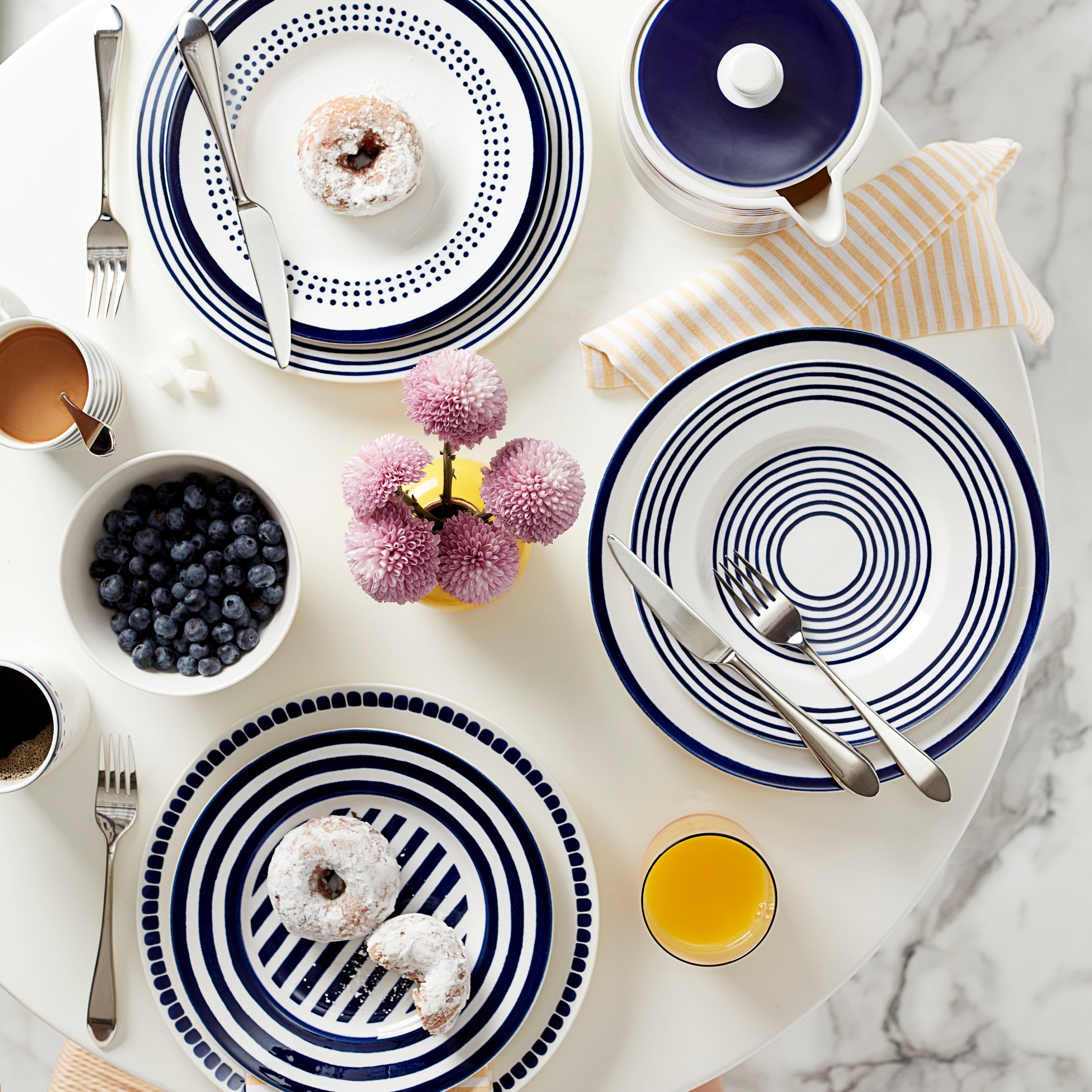 Charlotte Street East 16-Piece Dinnerware Set - Image 2