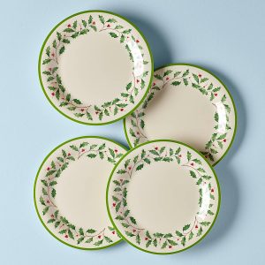 Holiday Melamine Dinner Plates. Set of 4