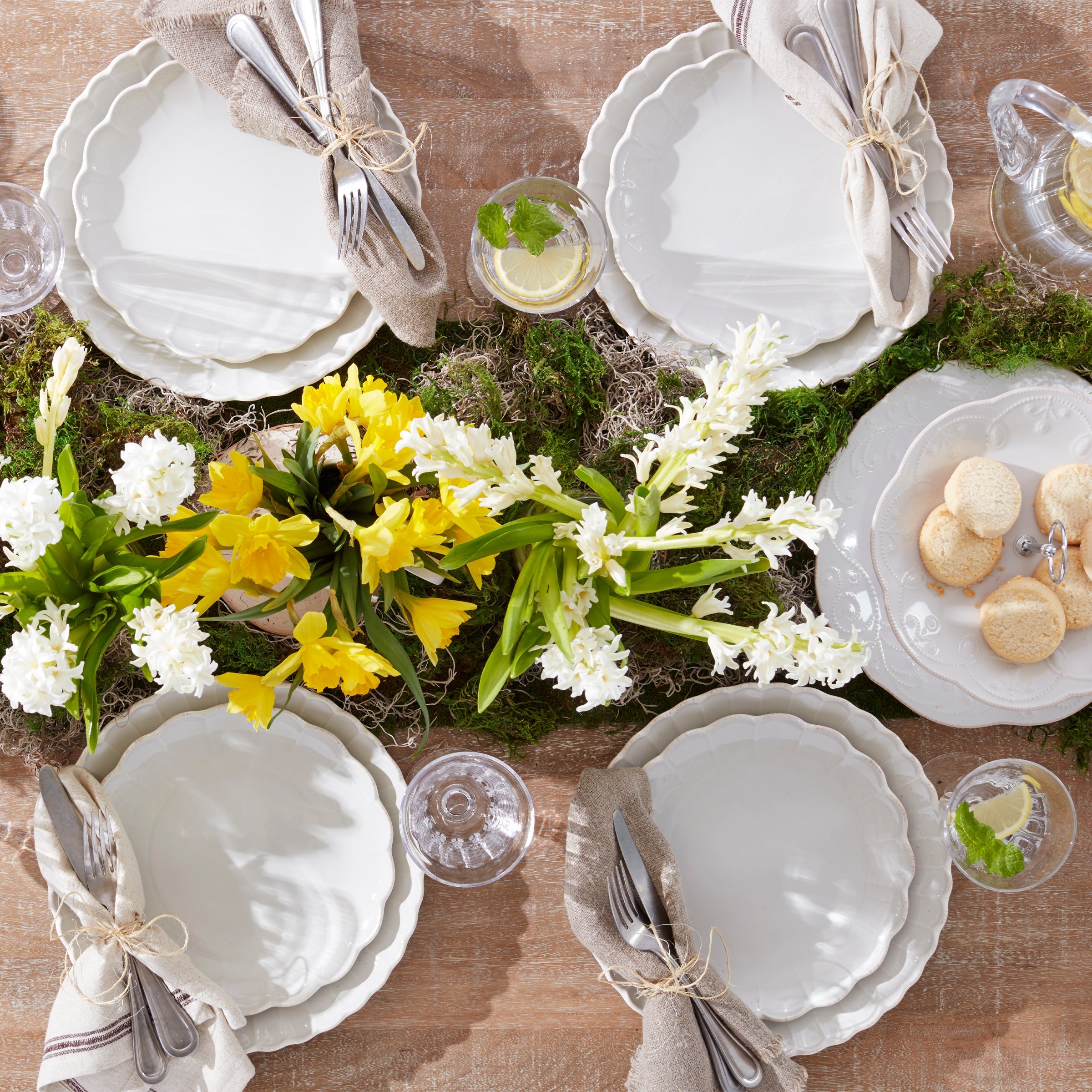 French Perle Scallop White 4-Piece Place Setting - Image 11