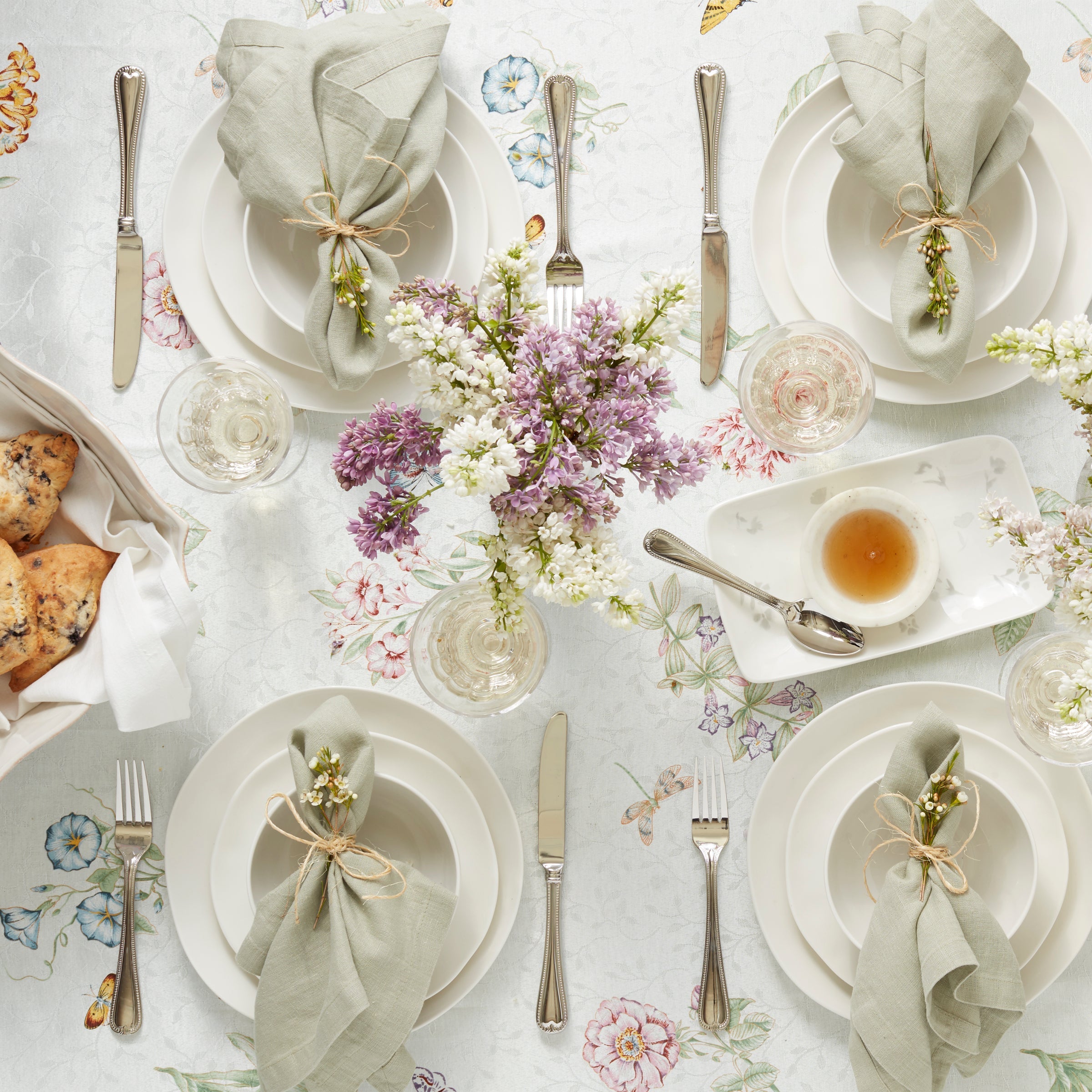Bay Colors White 12-Piece Dinnerware Set - Image 3