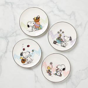 Snoopy Easter Accent Plates. Set of 4