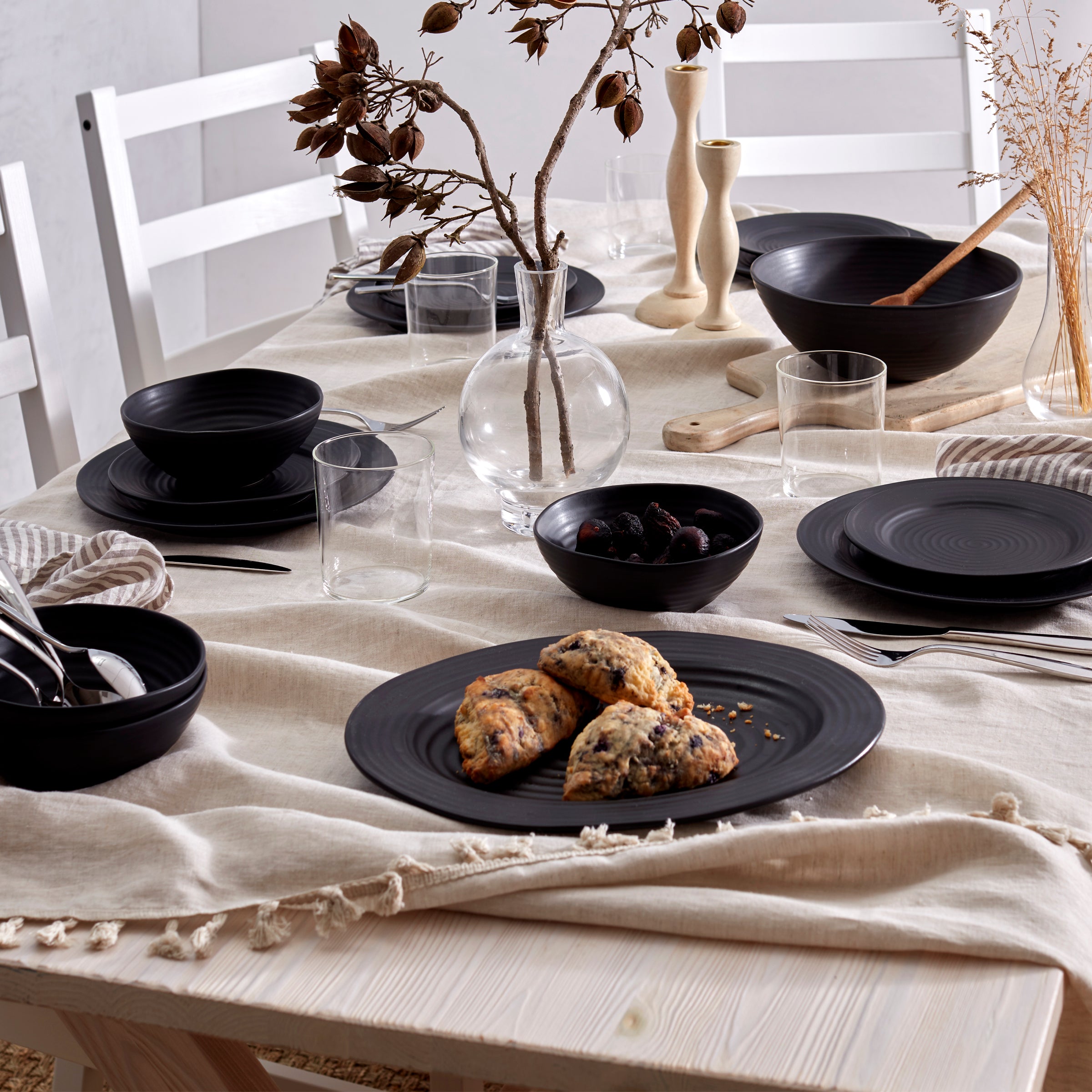 Ridge Black Salad Plate - Image 2