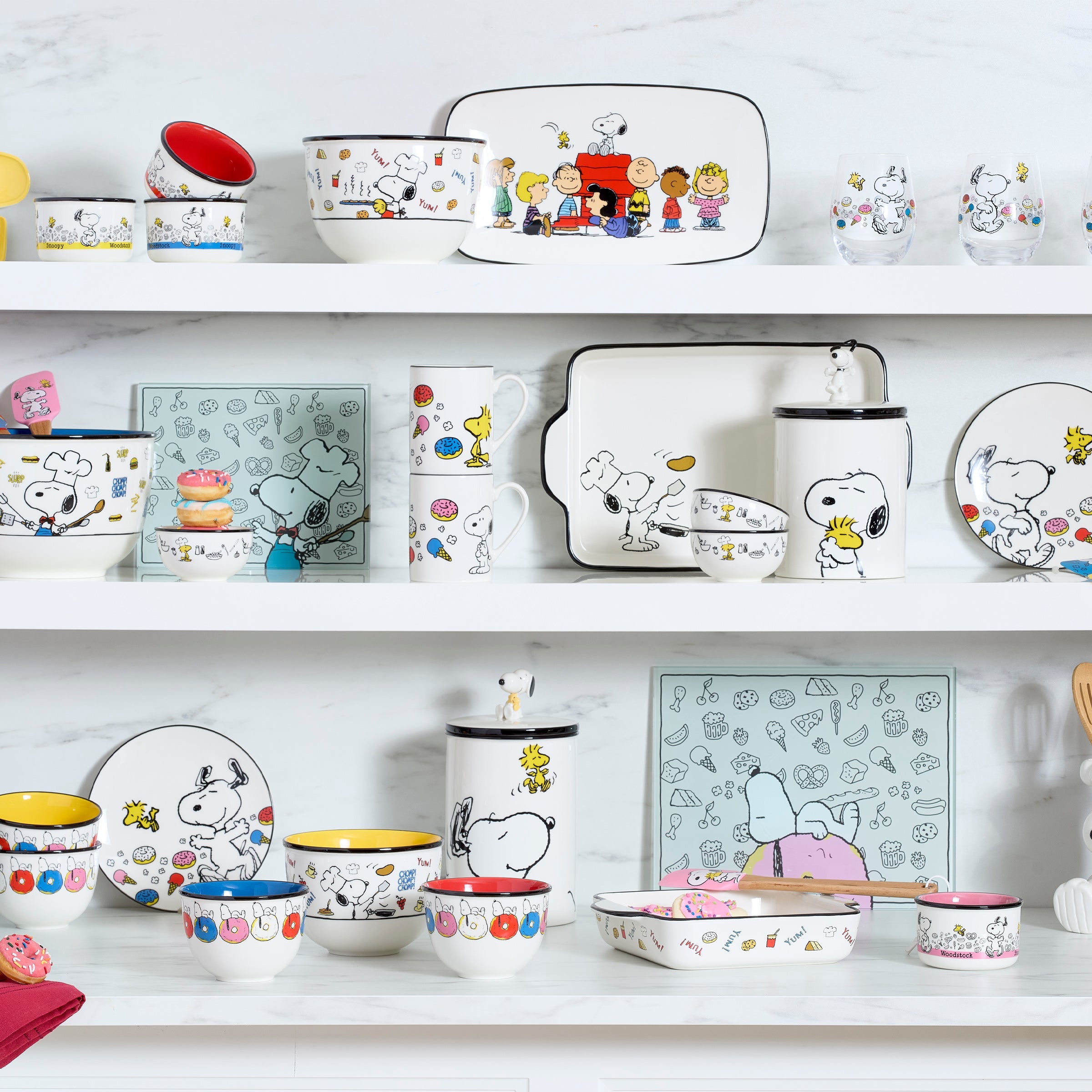 Chef Snoopy Mugs. Set of 4 - Image 3