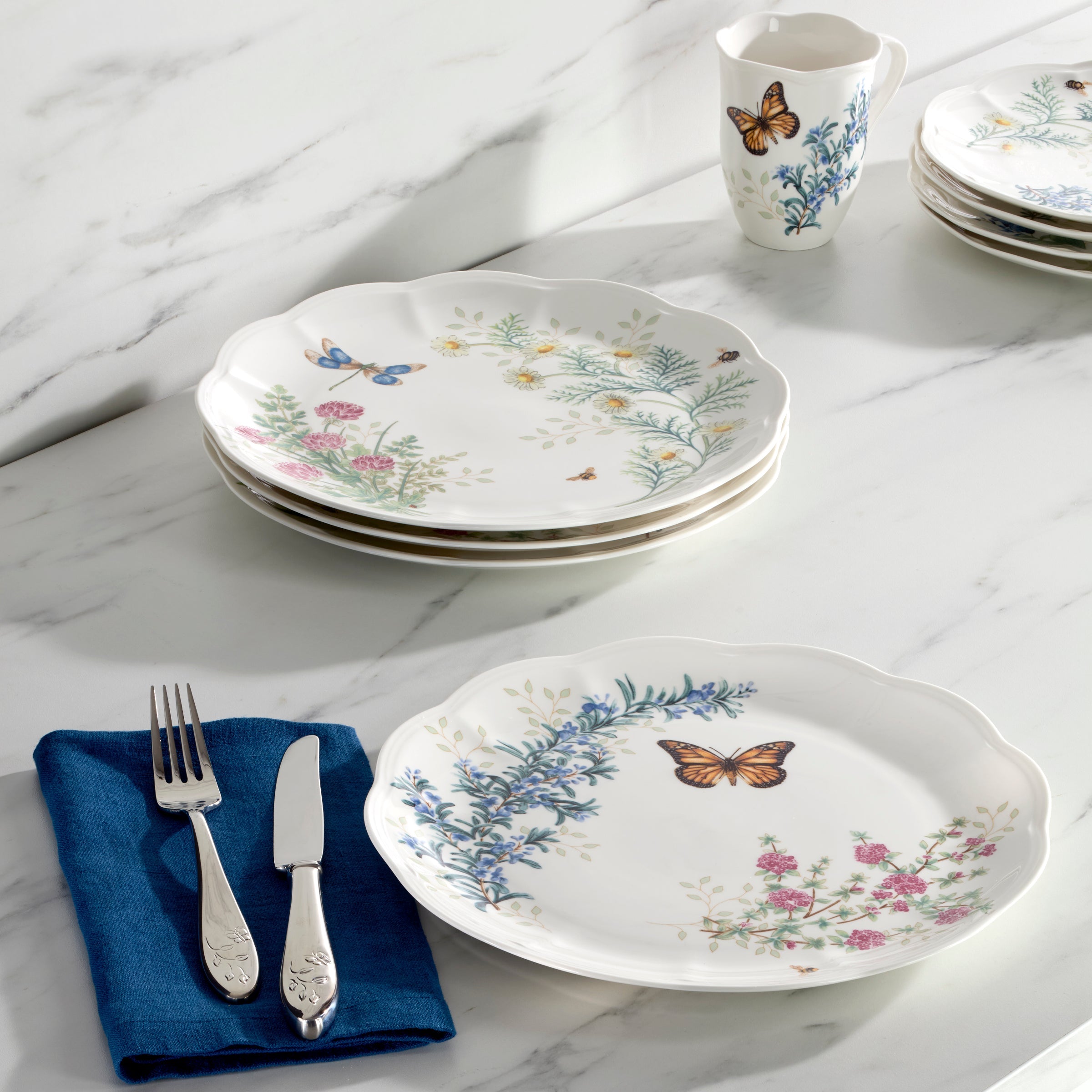 Butterfly Meadow Herbs Dinner Plates. Set of 4 - Image 7