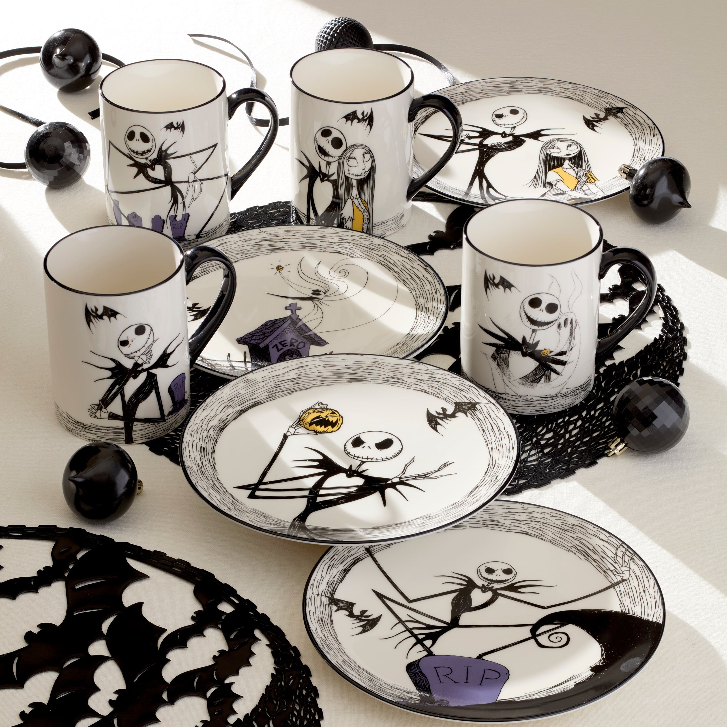 Nightmare Before Christmas Accent Plates. Set of 4 - Image 2