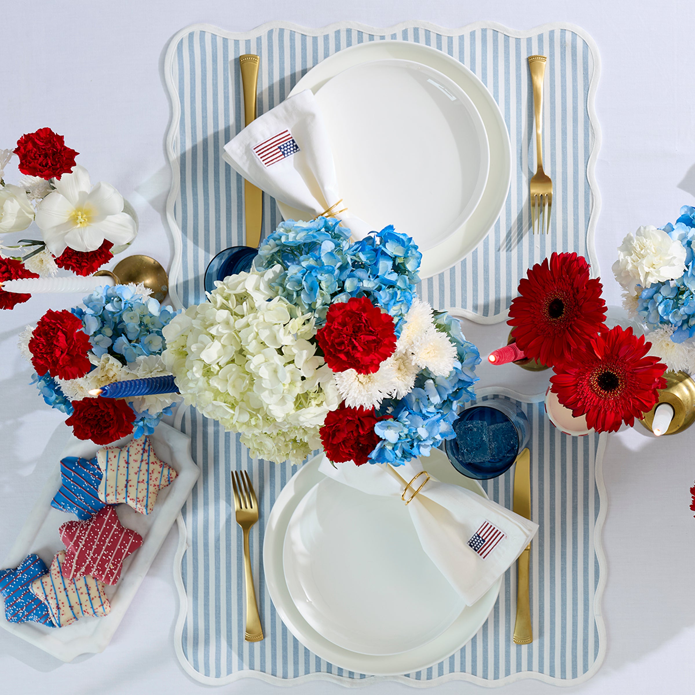 Studio 1414 Coupe 12-Piece Dinnerware Set - Image 4