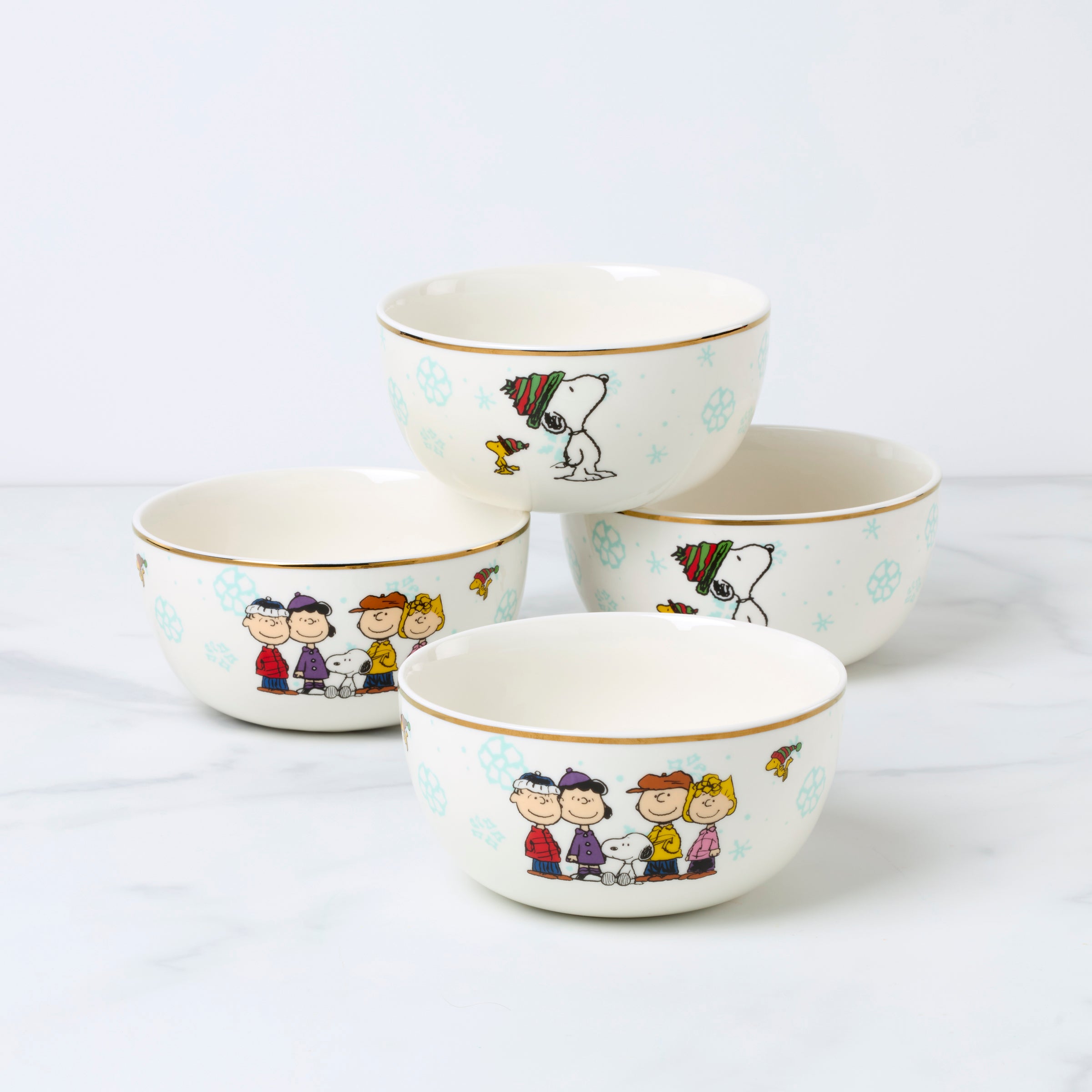 Peanuts Gang All-Purpose Bowls. Set of 4. Assorted